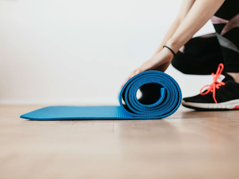 how to clean yoga mat