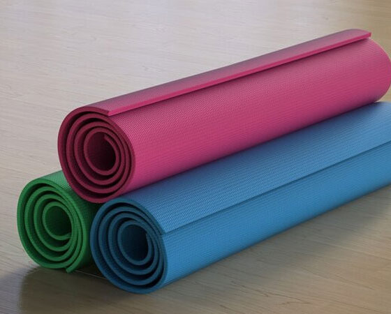 Manduka Pro vs Lululemon Yoga Mat